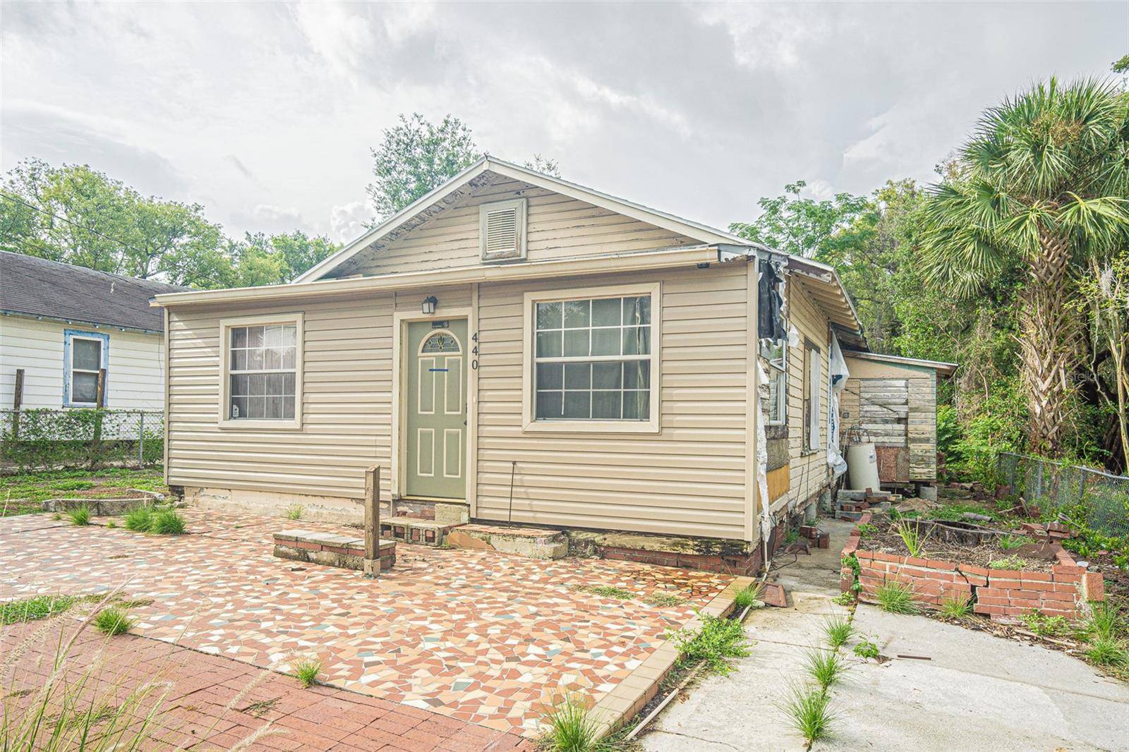 Tarpon Springs, FL 34689,440 CYPRESS ST