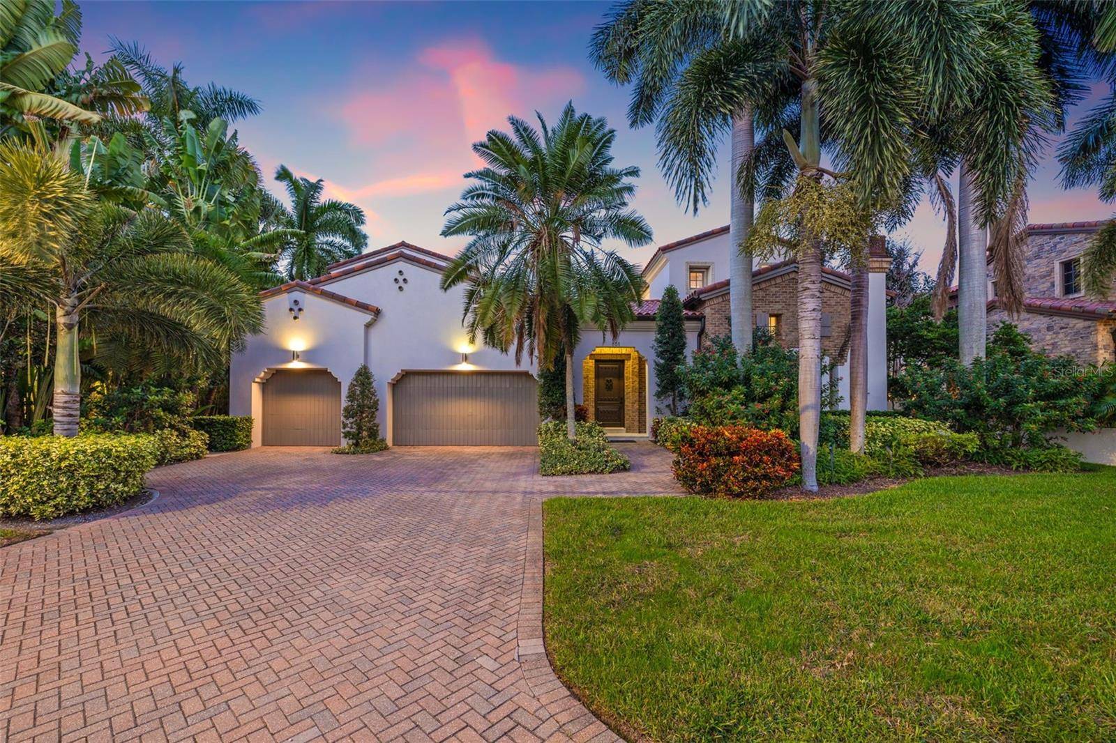 St Petersburg, FL 33704,851 BRIGHTWATERS BLVD NE