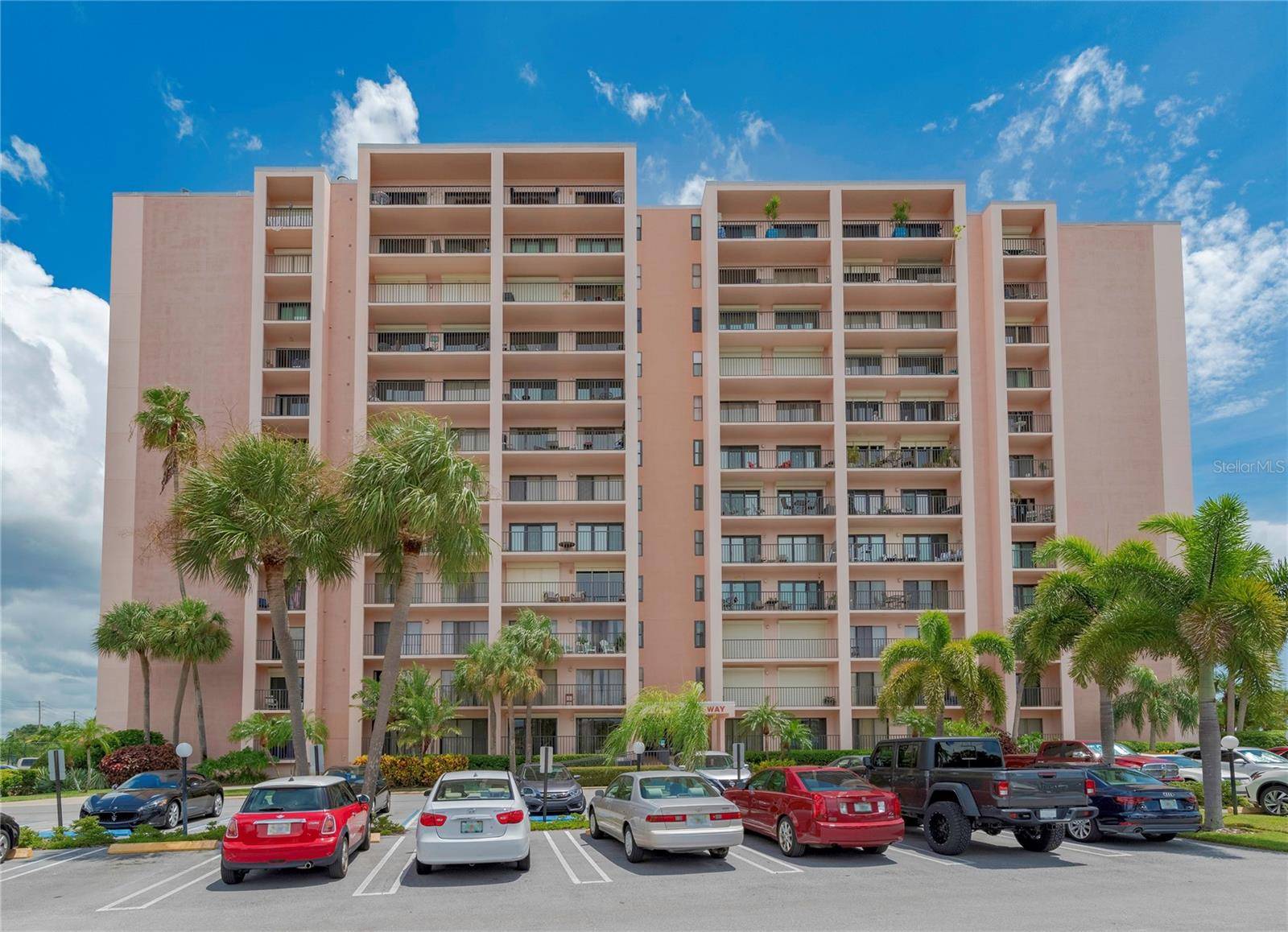 Clearwater Beach, FL 33767,51 ISLAND WAY #405