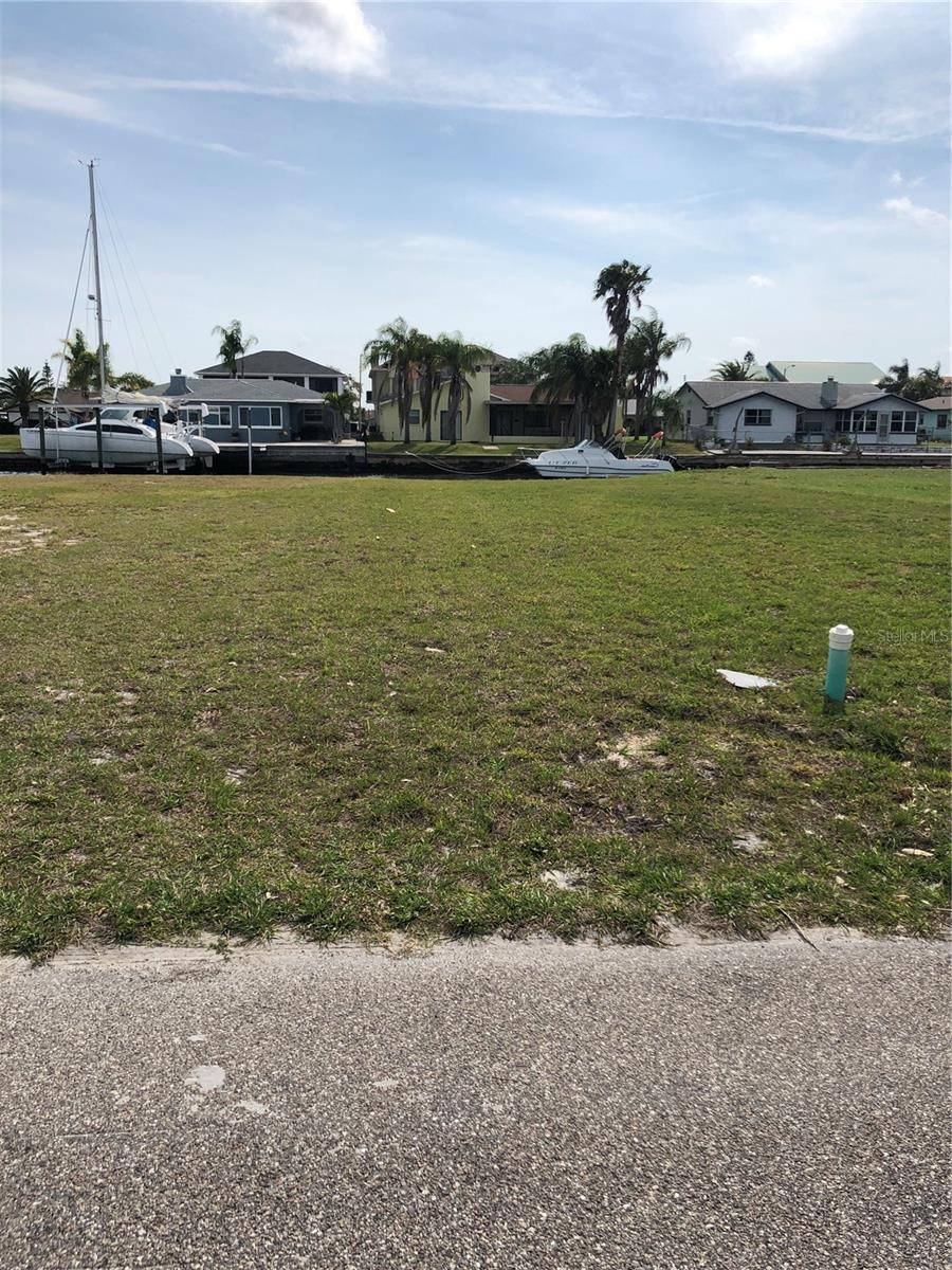 Hudson, FL 34667,5834 BEVERLY DR