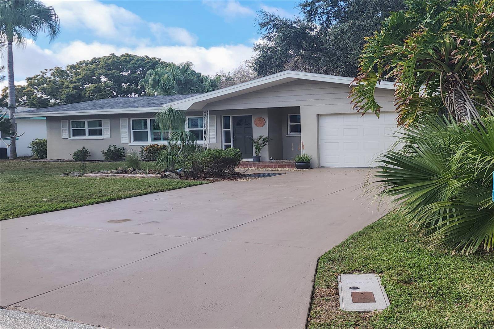 Dunedin, FL 34698,1512 GLADYS CIR