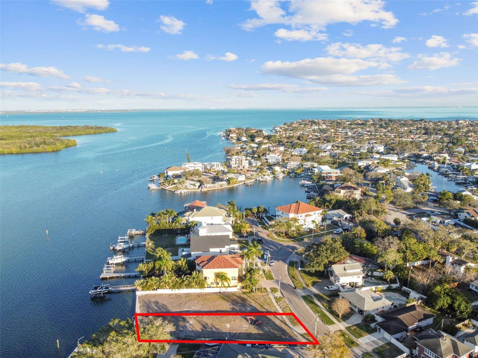 St Petersburg, FL 33703,1835 BAYOU GRANDE BLVD NE