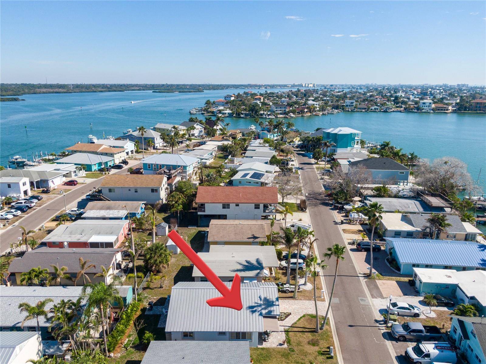 Redington Shores, FL 33708,700 180TH AVE E