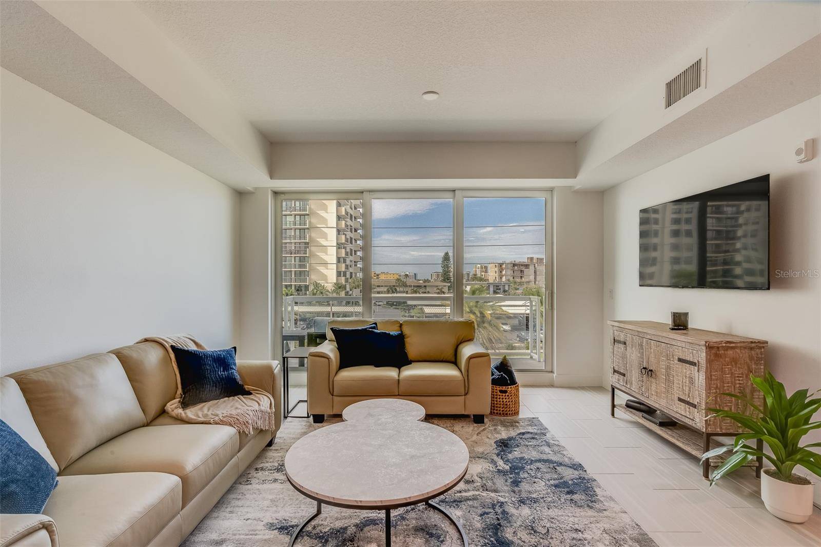Clearwater, FL 33767,415 ISLAND WAY #311