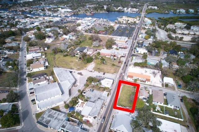 Tarpon Springs, FL 34689,SPRUCE ST