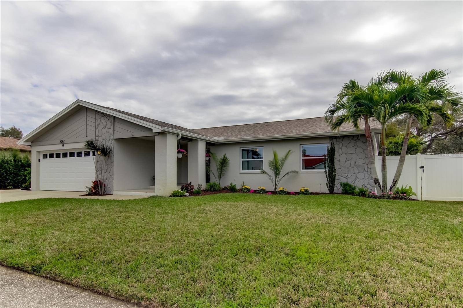 Dunedin, FL 34698,2047 CHADSWORTH DR