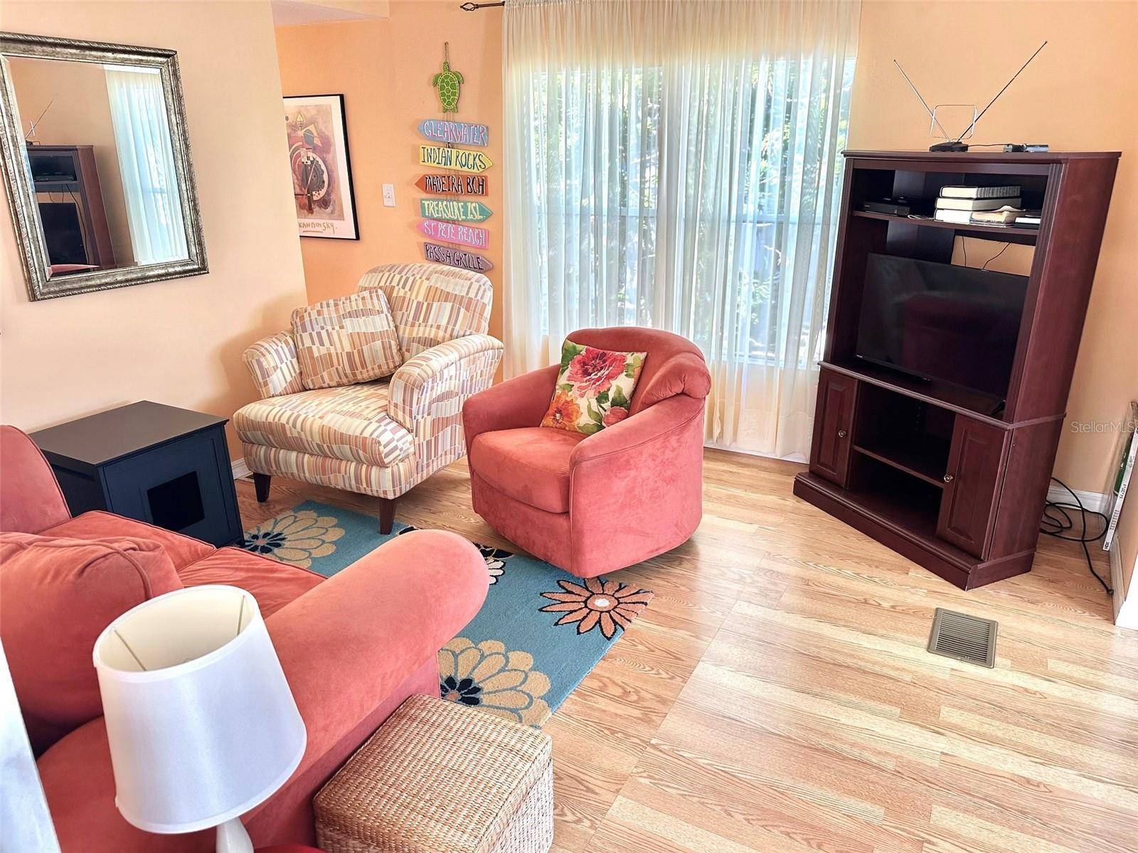 St Petersburg, FL 33709,4150 66TH ST N #230