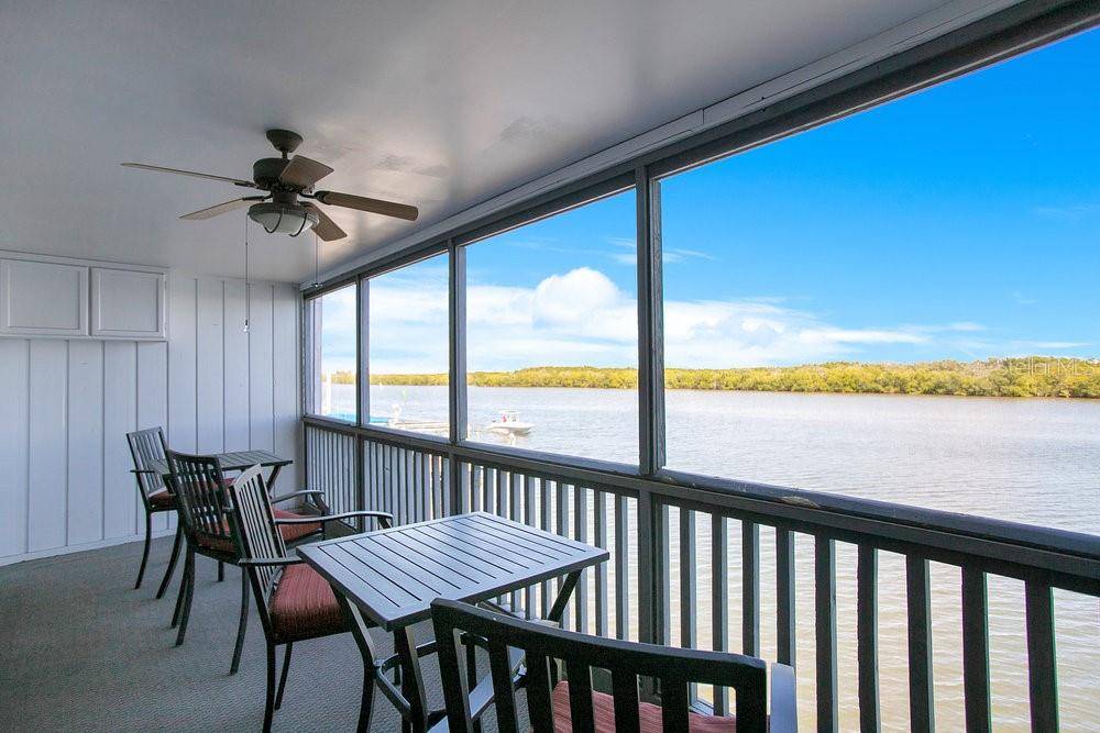 Ruskin, FL 33570,821 BAHIA DEL SOL DR #43