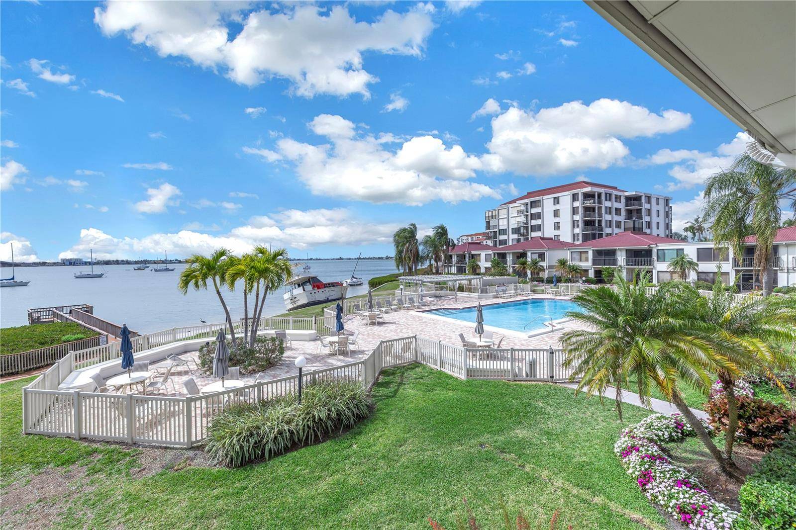 St Petersburg, FL 33715,6365 BAHIA DEL MAR BLVD #211