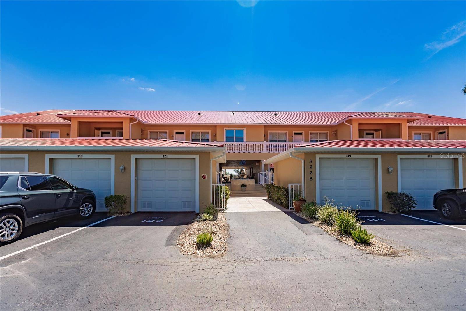 Punta Gorda, FL 33950,3228 PURPLE MARTIN DR #114