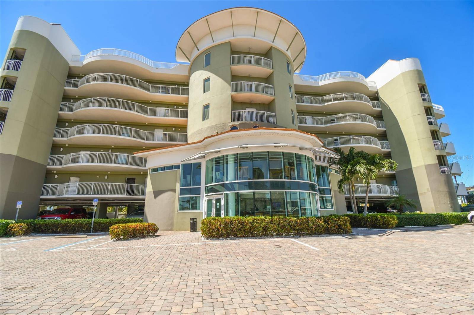 Treasure Island, FL 33706,11605 GULF BLVD #208