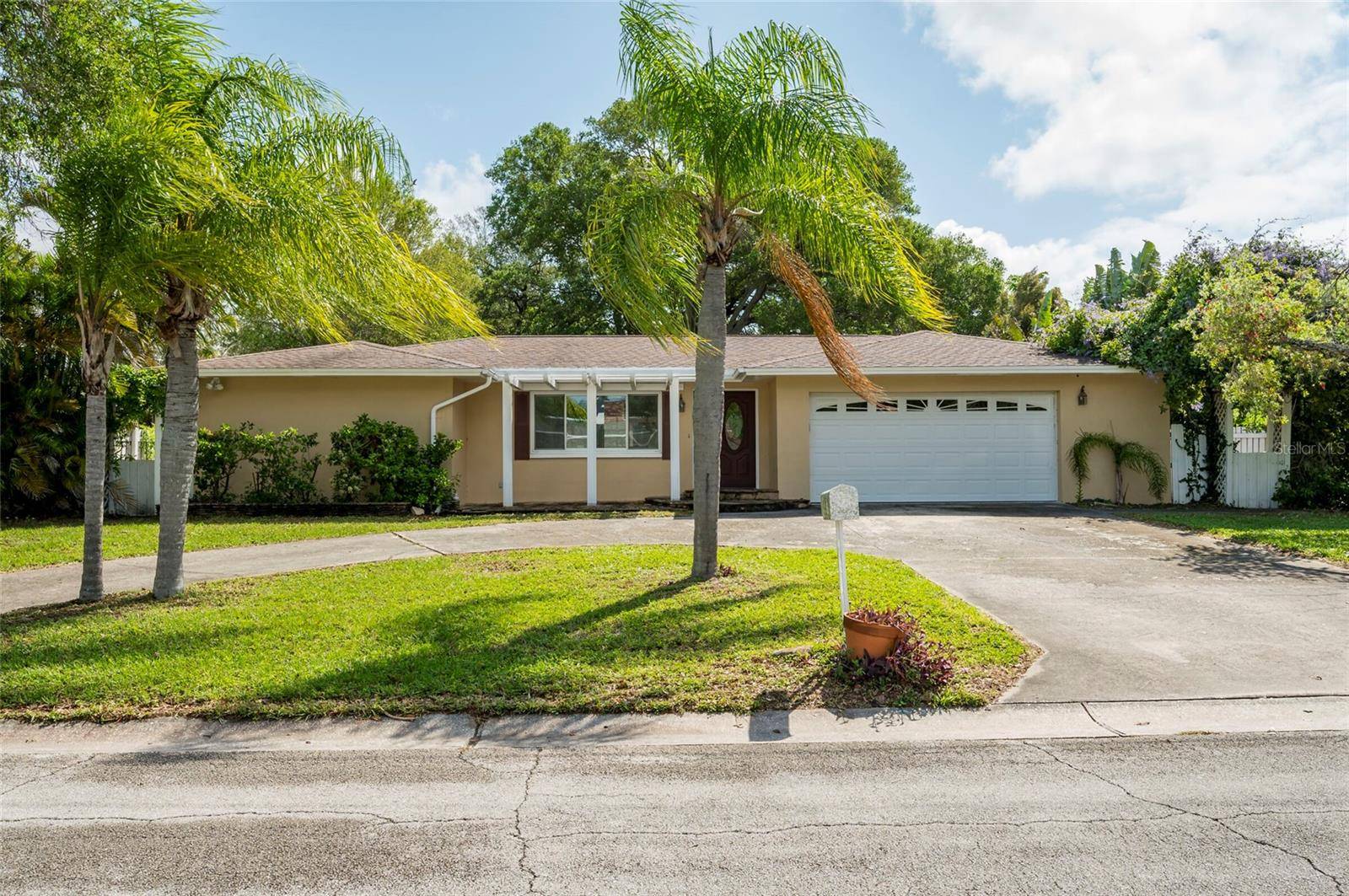 Dunedin, FL 34698,2045 GOLF VIEW DR