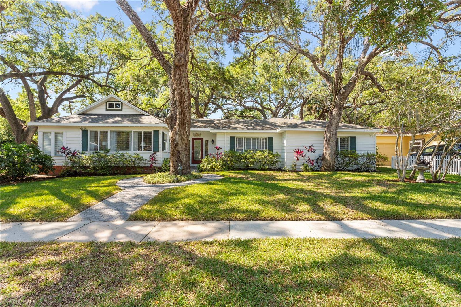 Dunedin, FL 34698,625 WILKIE ST