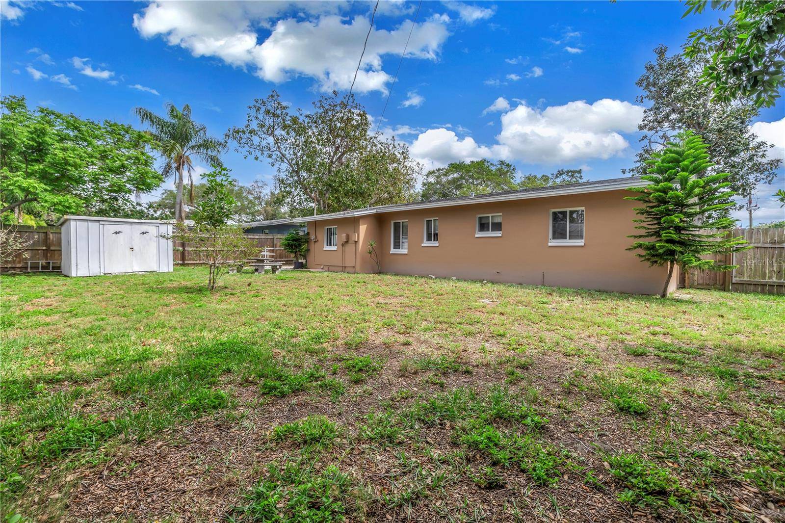 Seminole, FL 33776,13933 94TH AVE