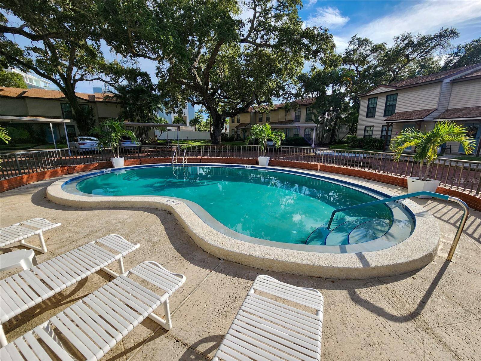 Dunedin, FL 34698,1515 BAYSHORE BLVD #12