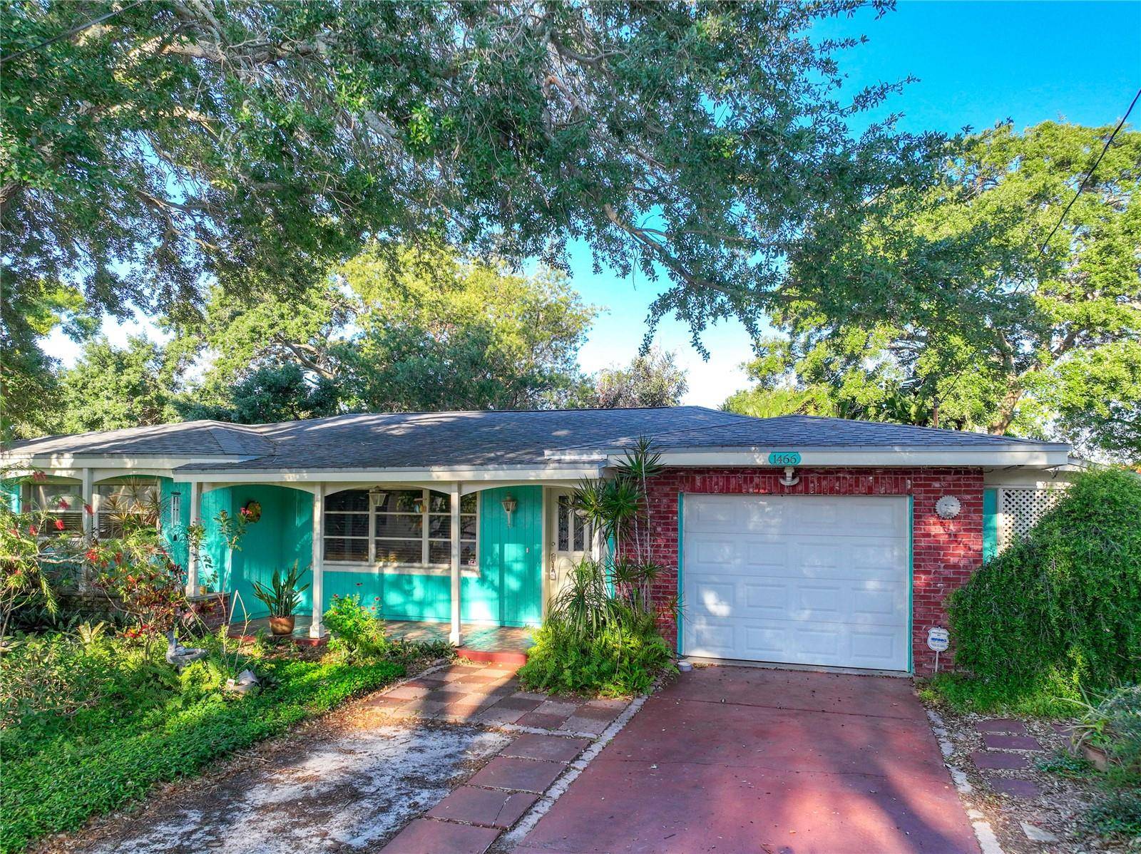 Clearwater, FL 33764,1466 LACONIA DR W