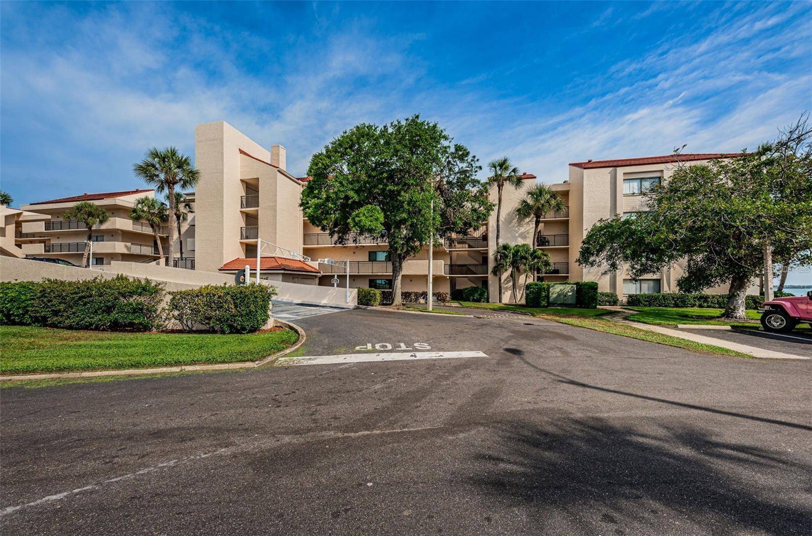St Petersburg, FL 33715,5541 LA PUERTA DEL SOL BLVD #413