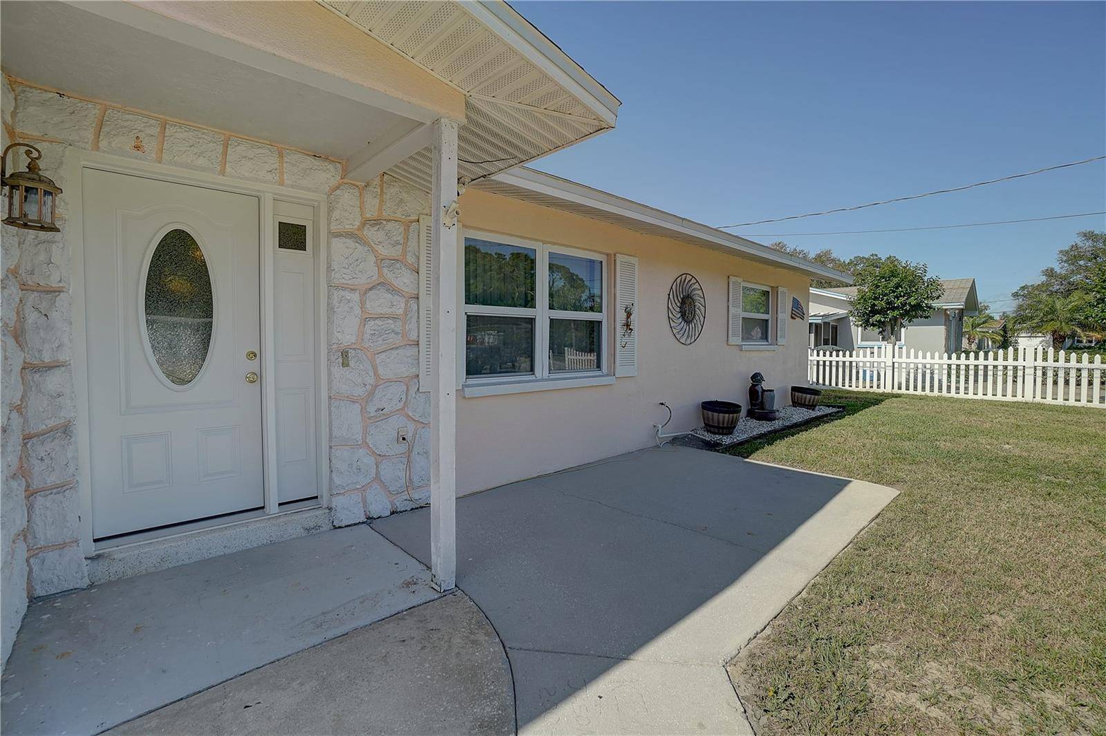 Dunedin, FL 34698,1047 JACKMAR RD