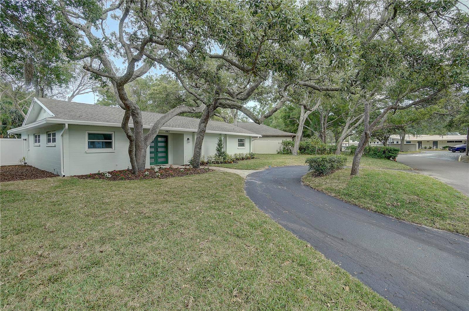 St Petersburg, FL 33703,4411 15TH ST N