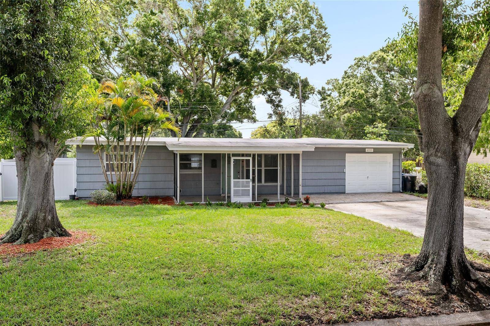St Petersburg, FL 33702,6511 15TH ST N