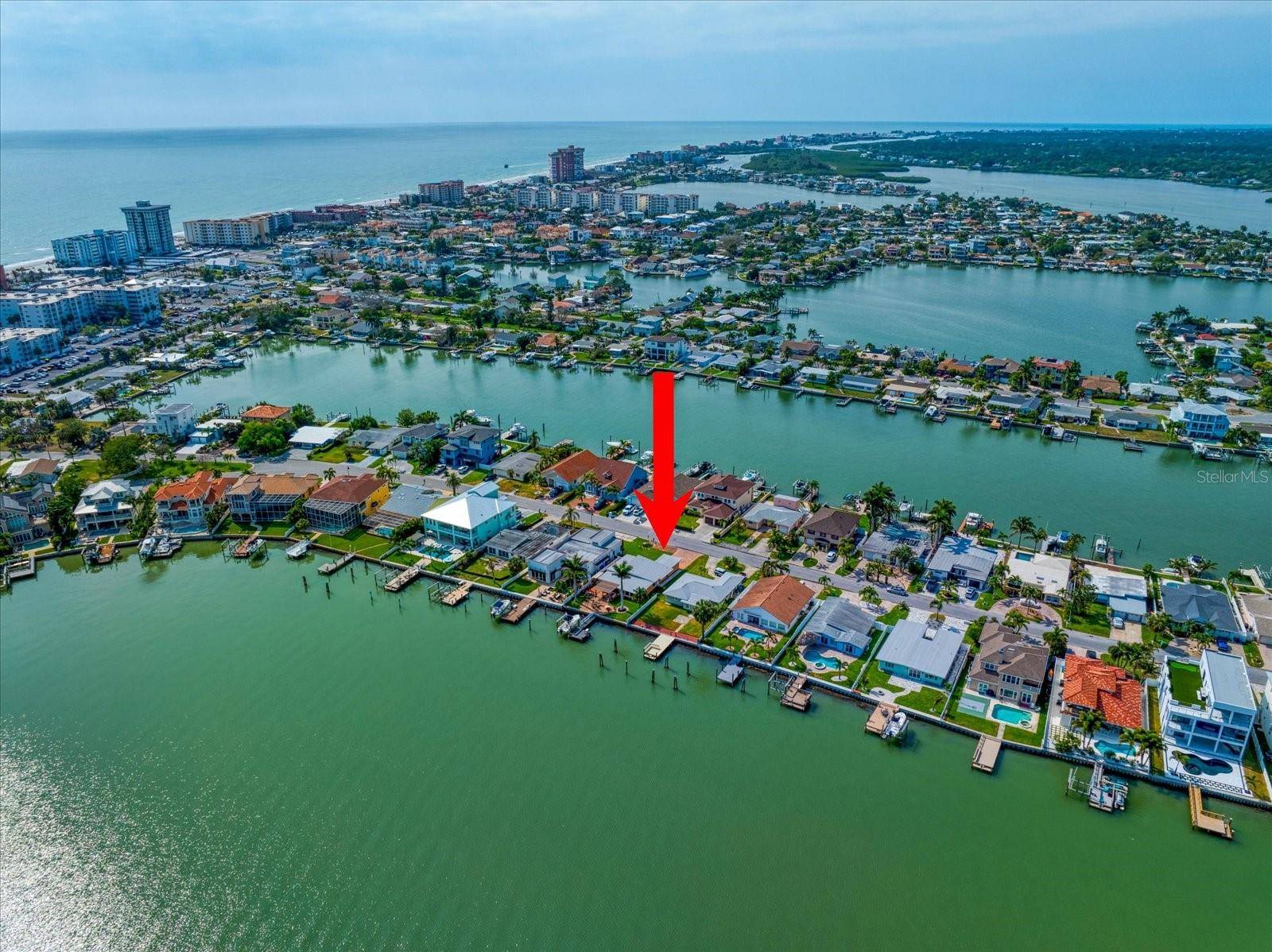 North Redington Beach, FL 33708,17043 DOLPHIN DR