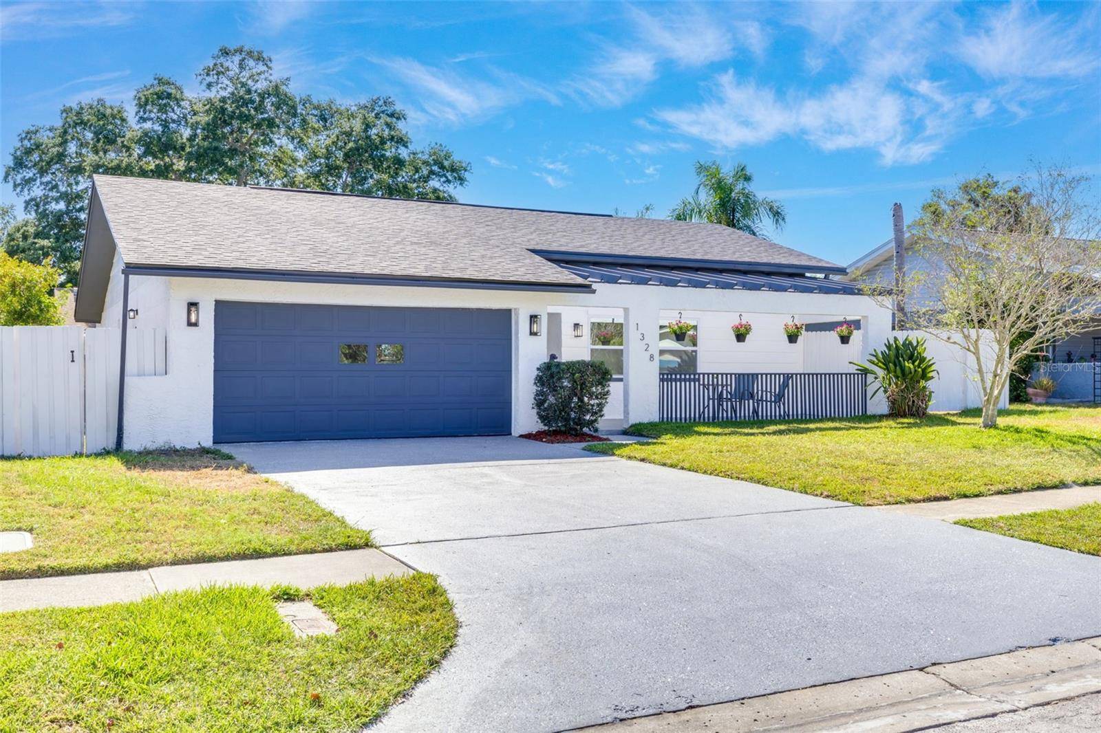 Dunedin, FL 34698,1328 WINDING BROOK WAY