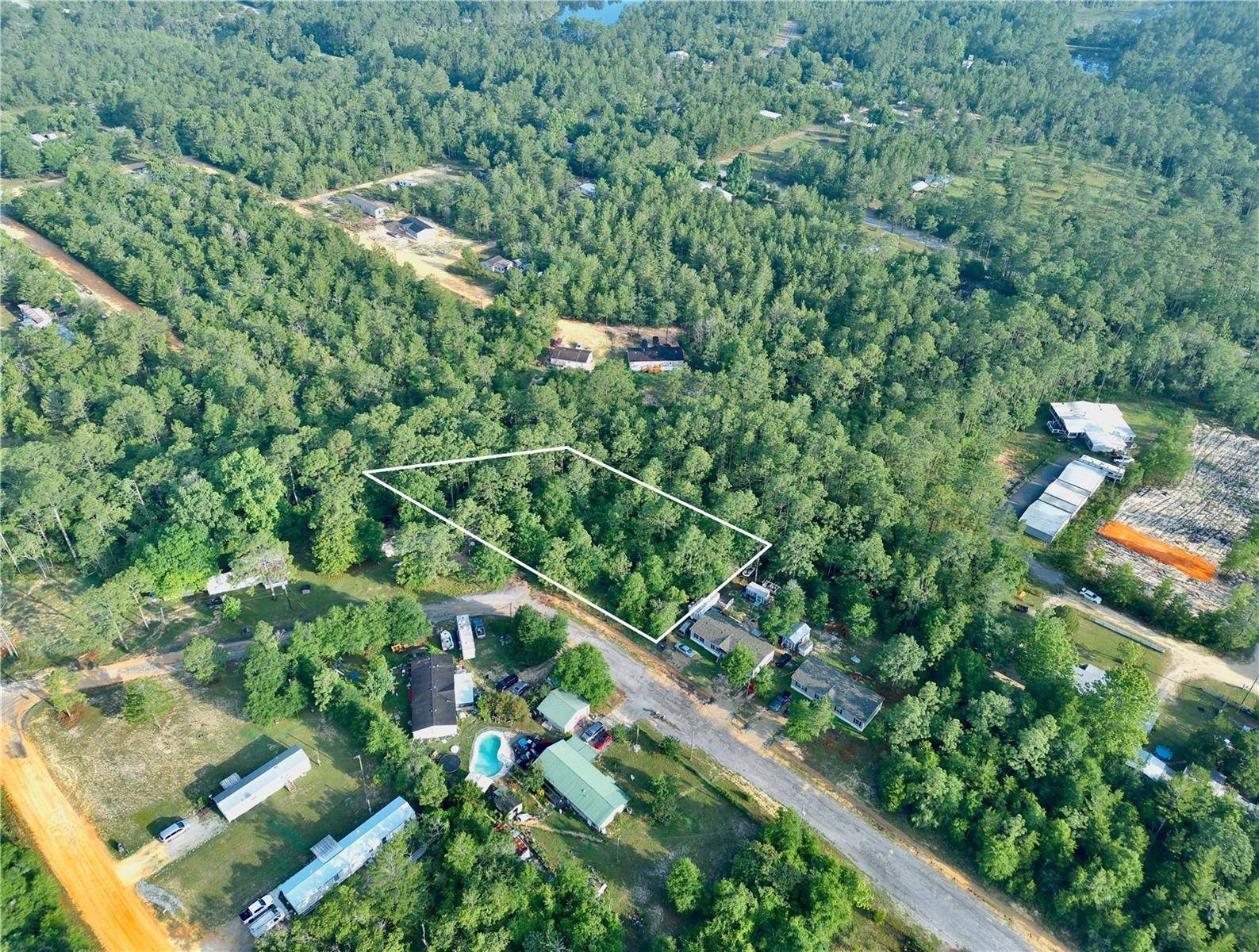 Defuniak Springs, FL 32433,PINETREE LN