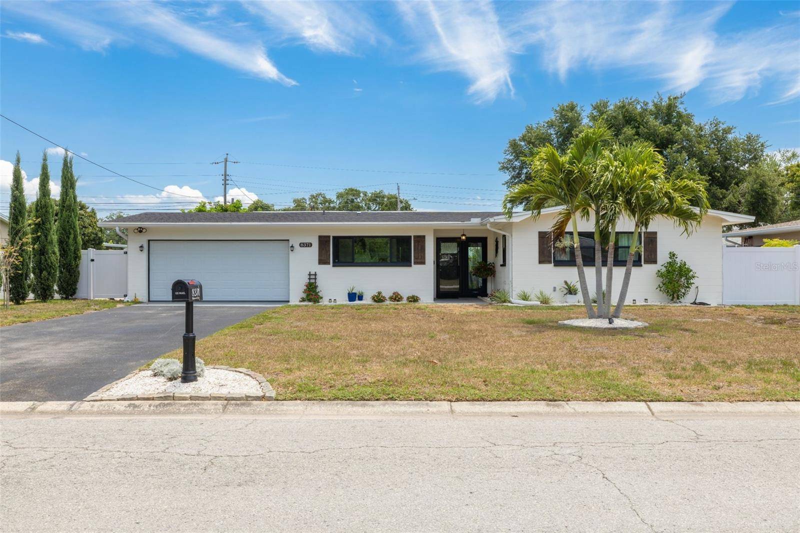 Seminole, FL 33772,8371 RIDGEWOOD CIR