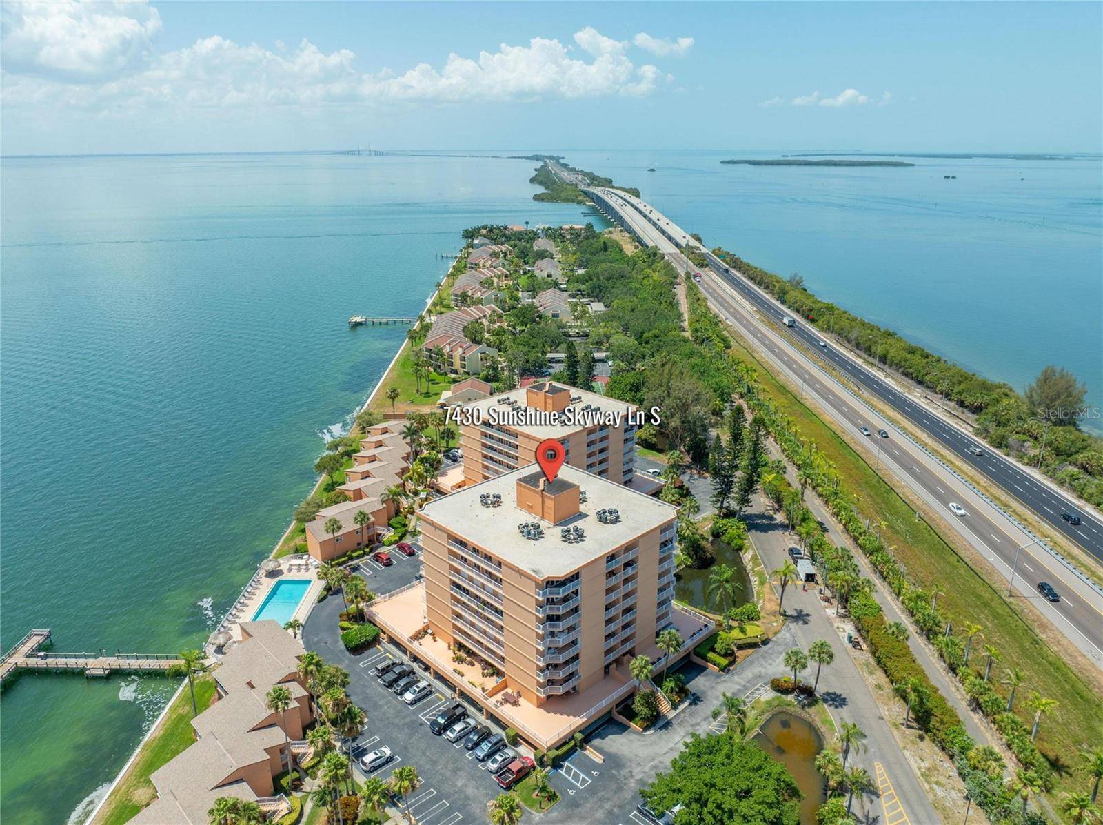 Saint Petersburg, FL 33711,7430 SUNSHINE SKYWAY LN S #406