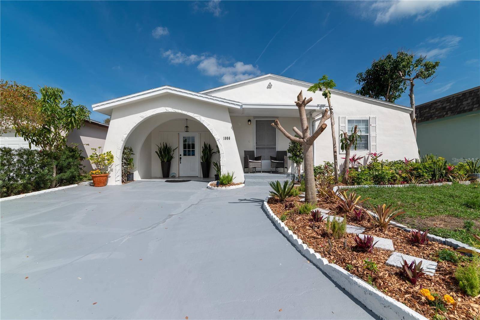 Dunedin, FL 34698,1006 IBIS CT