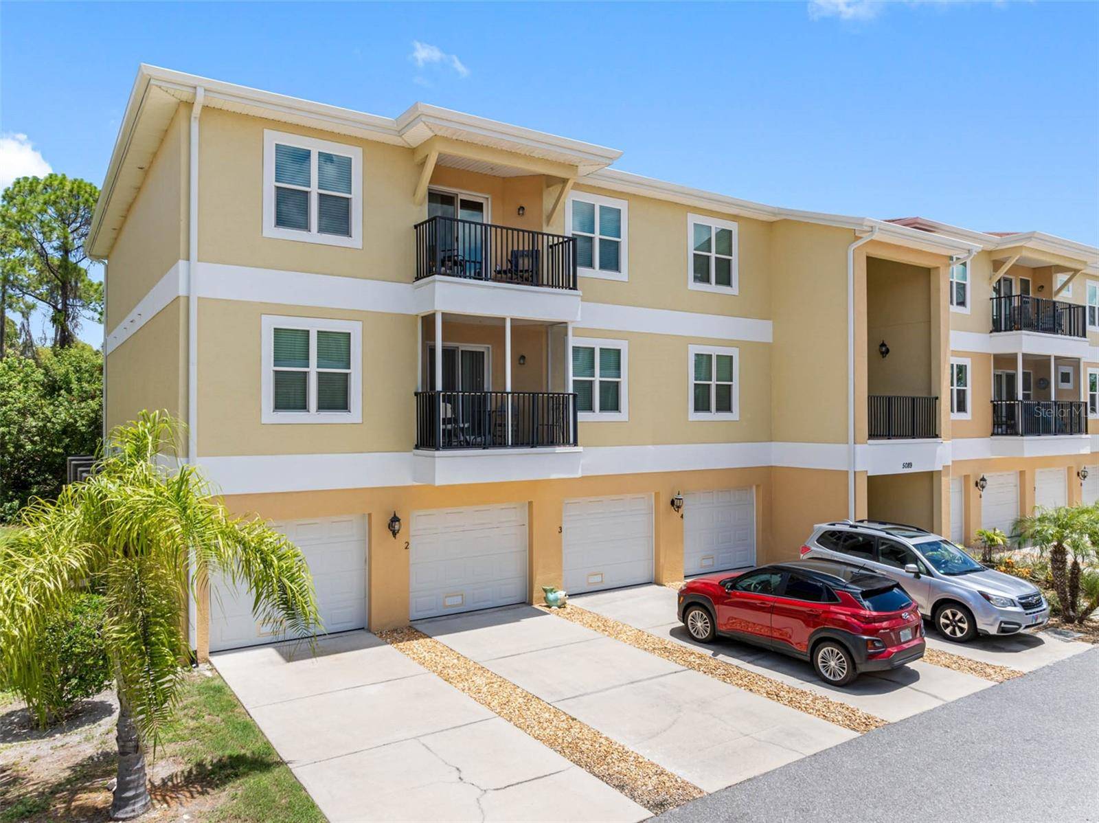 New Port Richey, FL 34652,5089 ROYAL PALMS WAY #202