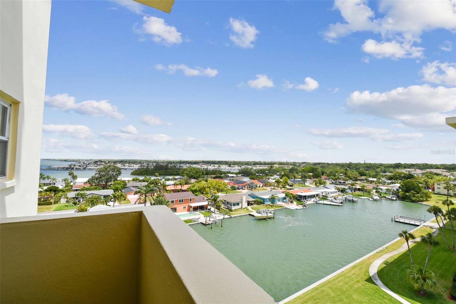 Saint Petersburg, FL 33708,4750 COVE CIR #811