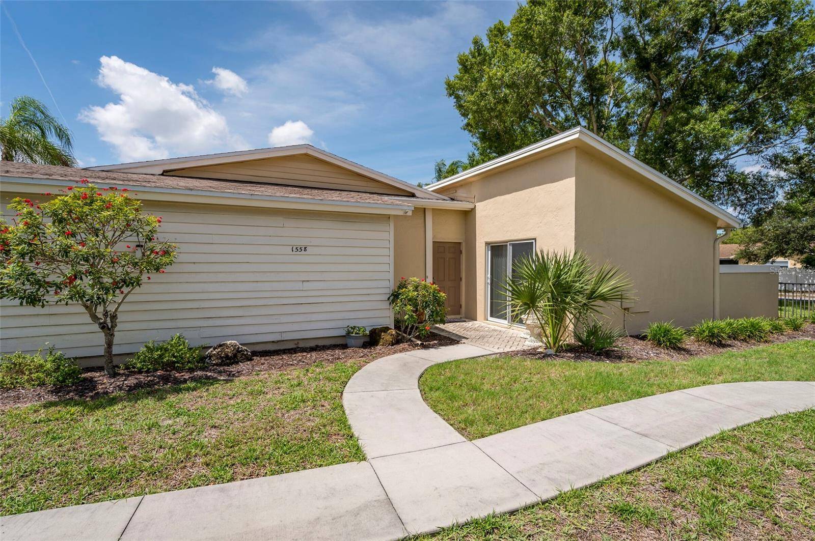 Dunedin, FL 34698,1558 GLEN CT #C