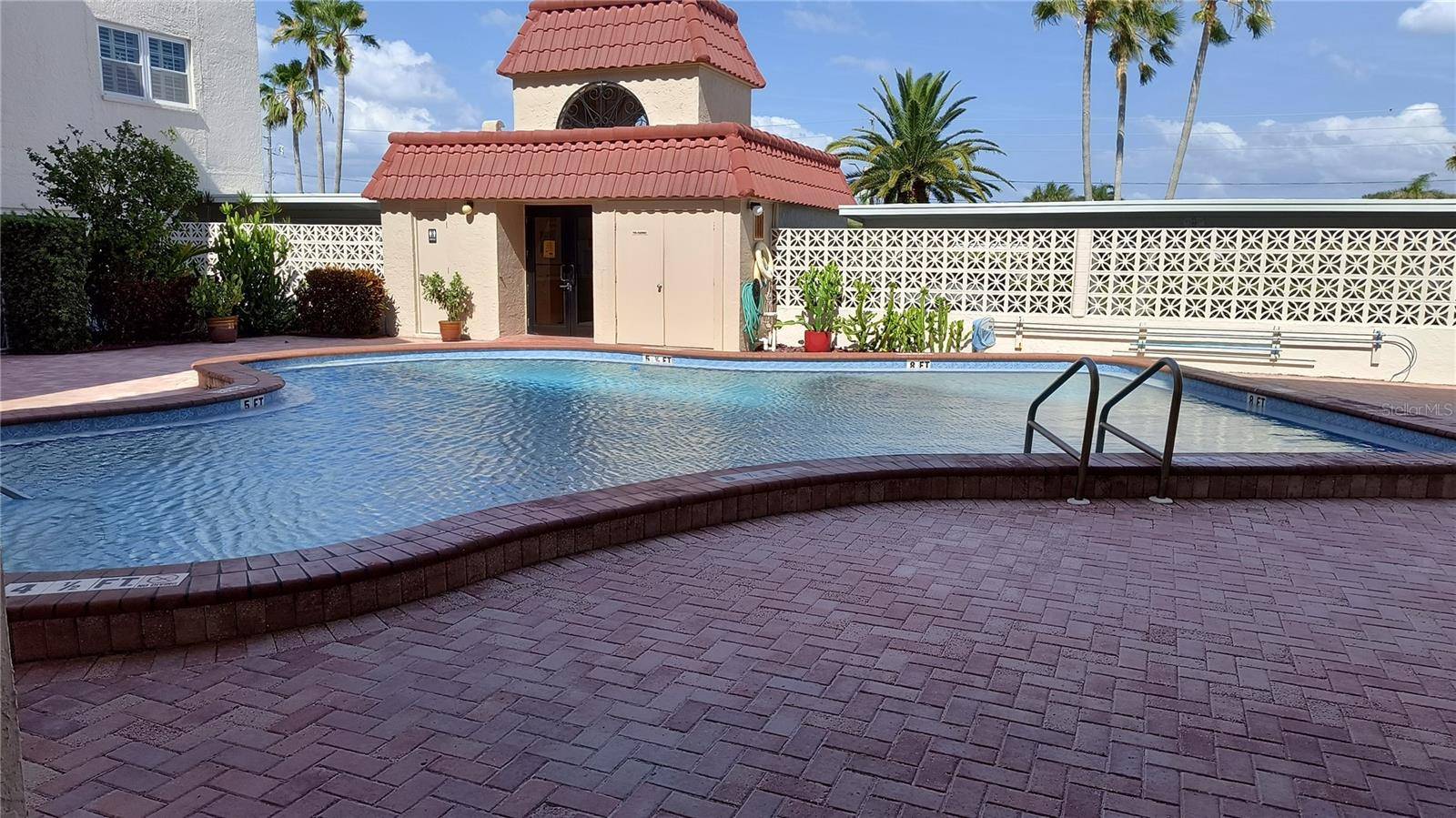 Belleair Beach, FL 33786,2900 GULF BLVD #307