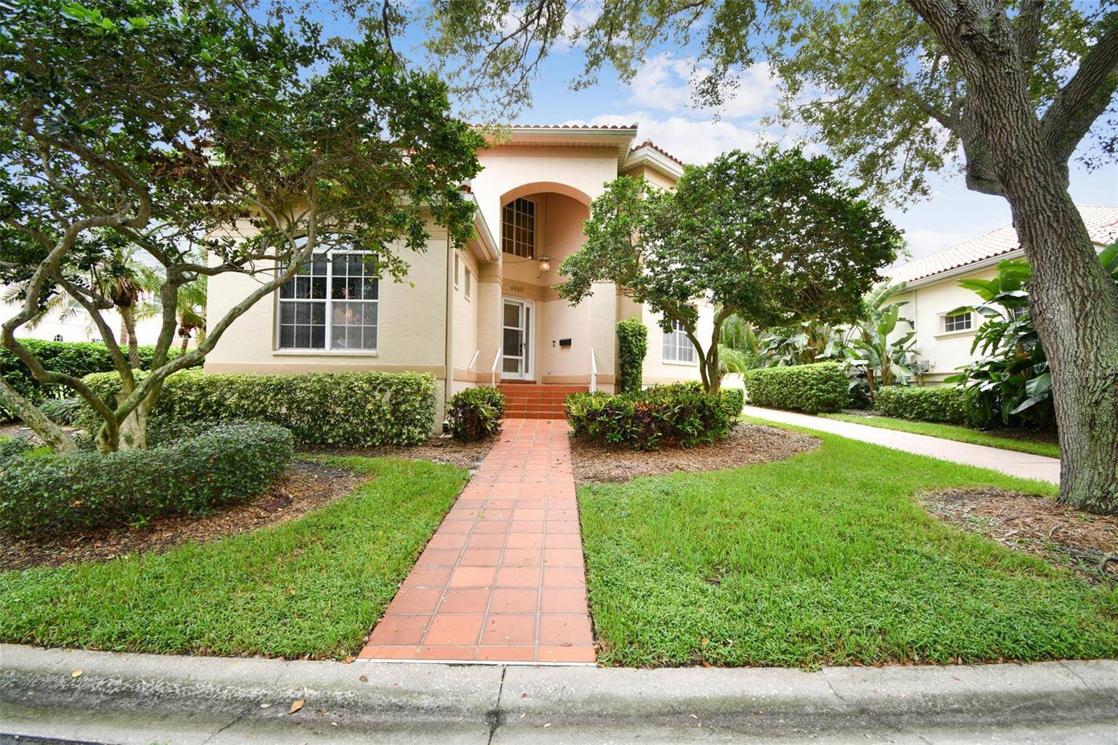 Saint Petersburg, FL 33711,4960 SANDPIPER LN S