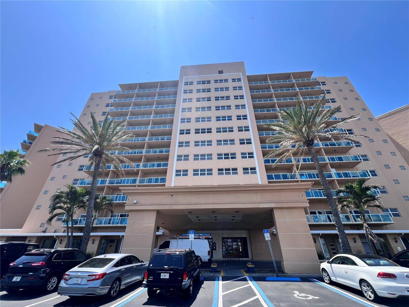 Clearwater Beach, FL 33767,880 MANDALAY AVE #S206