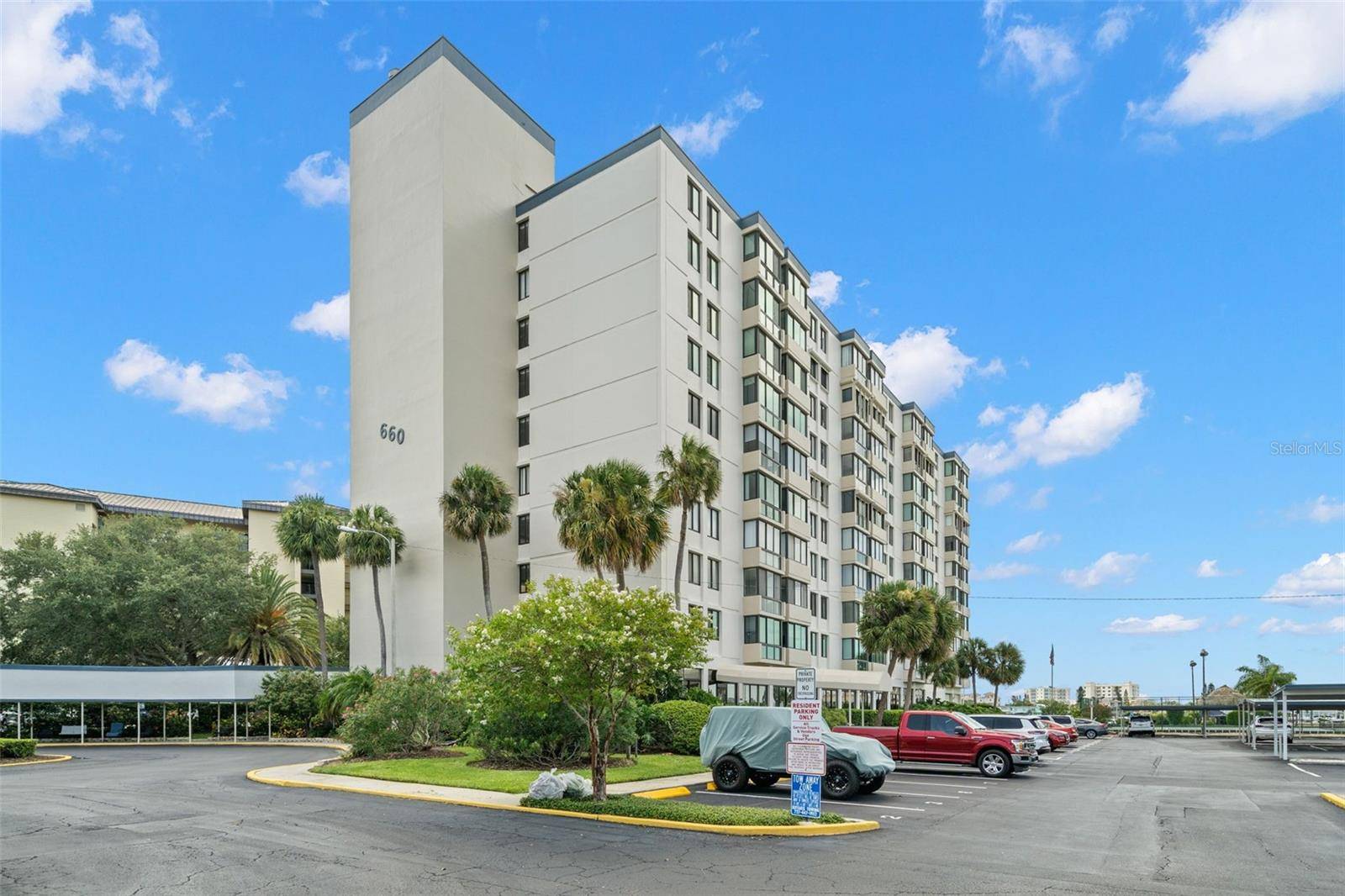 Clearwater Beach, FL 33767,660 ISLAND WAY #906