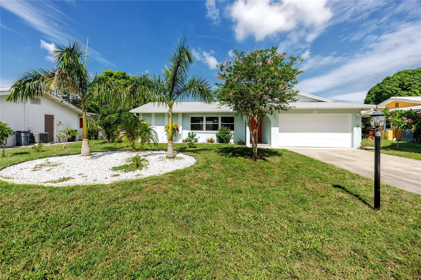 Largo, FL 33774,11338 CURRIE LN