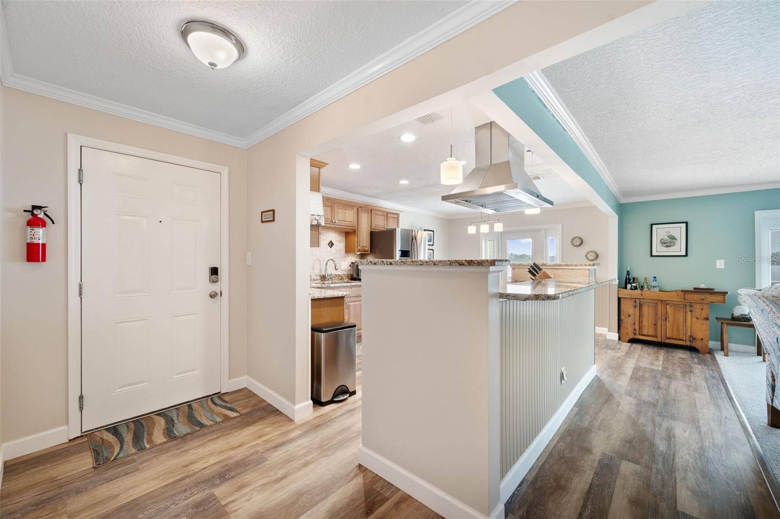 St Petersburg, FL 33705,5257 BEACH DR SE #D