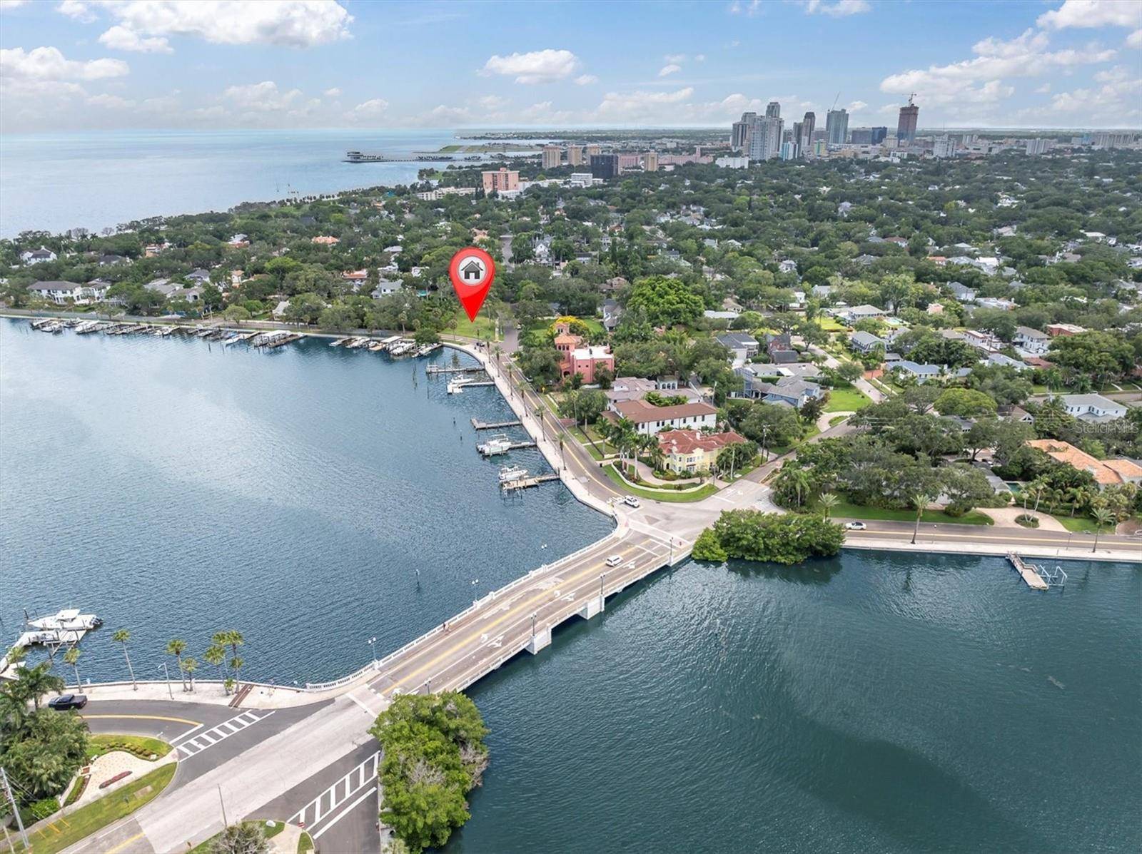 St Petersburg, FL 33704,1956 COFFEE POT BLVD NE