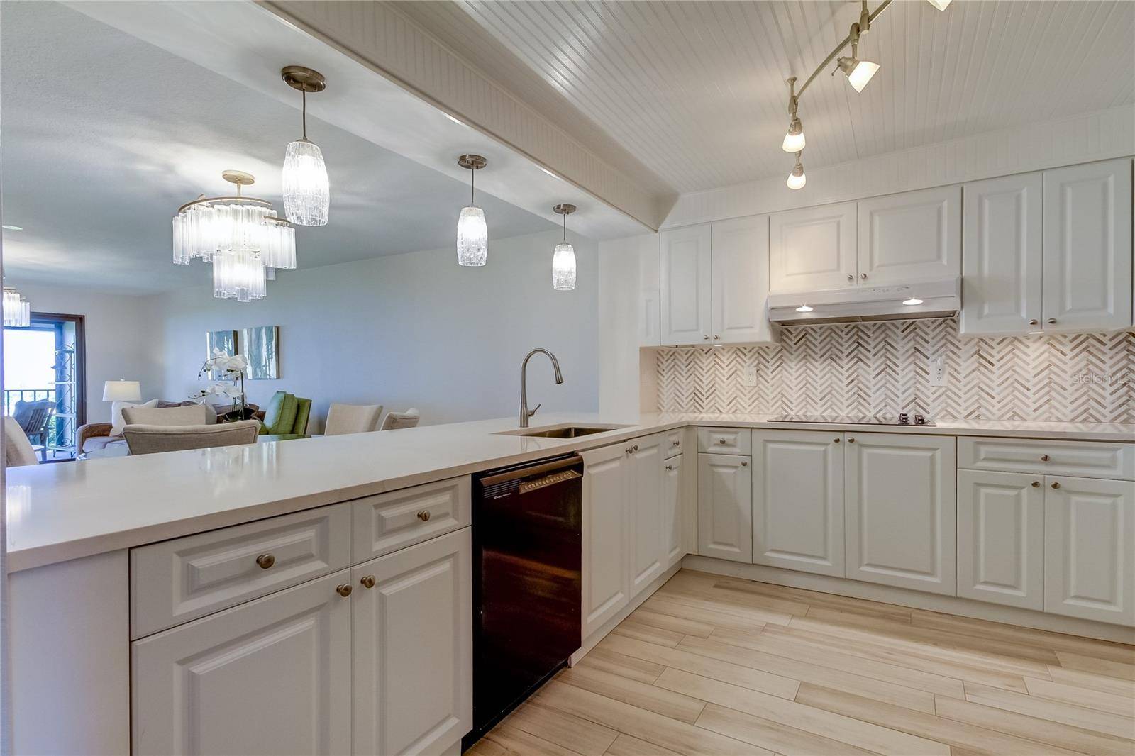 St Pete Beach, FL 33706,4450 GULF BLVD #104