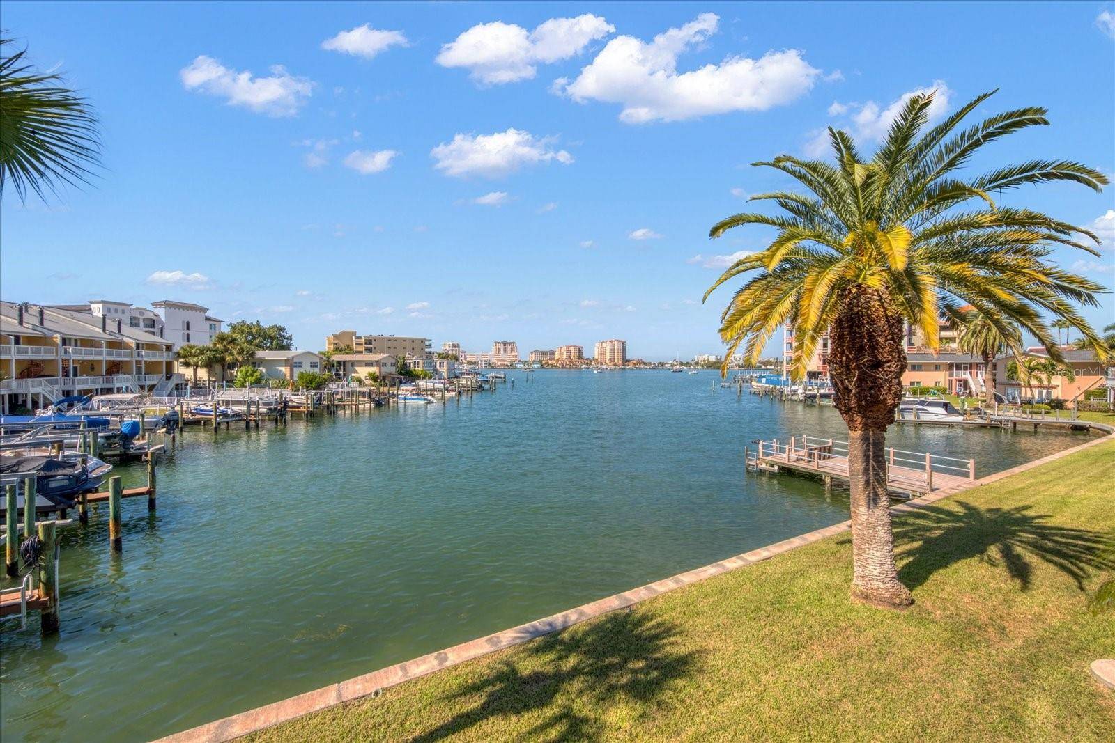 Clearwater Beach, FL 33767,400 LARBOARD WAY #106