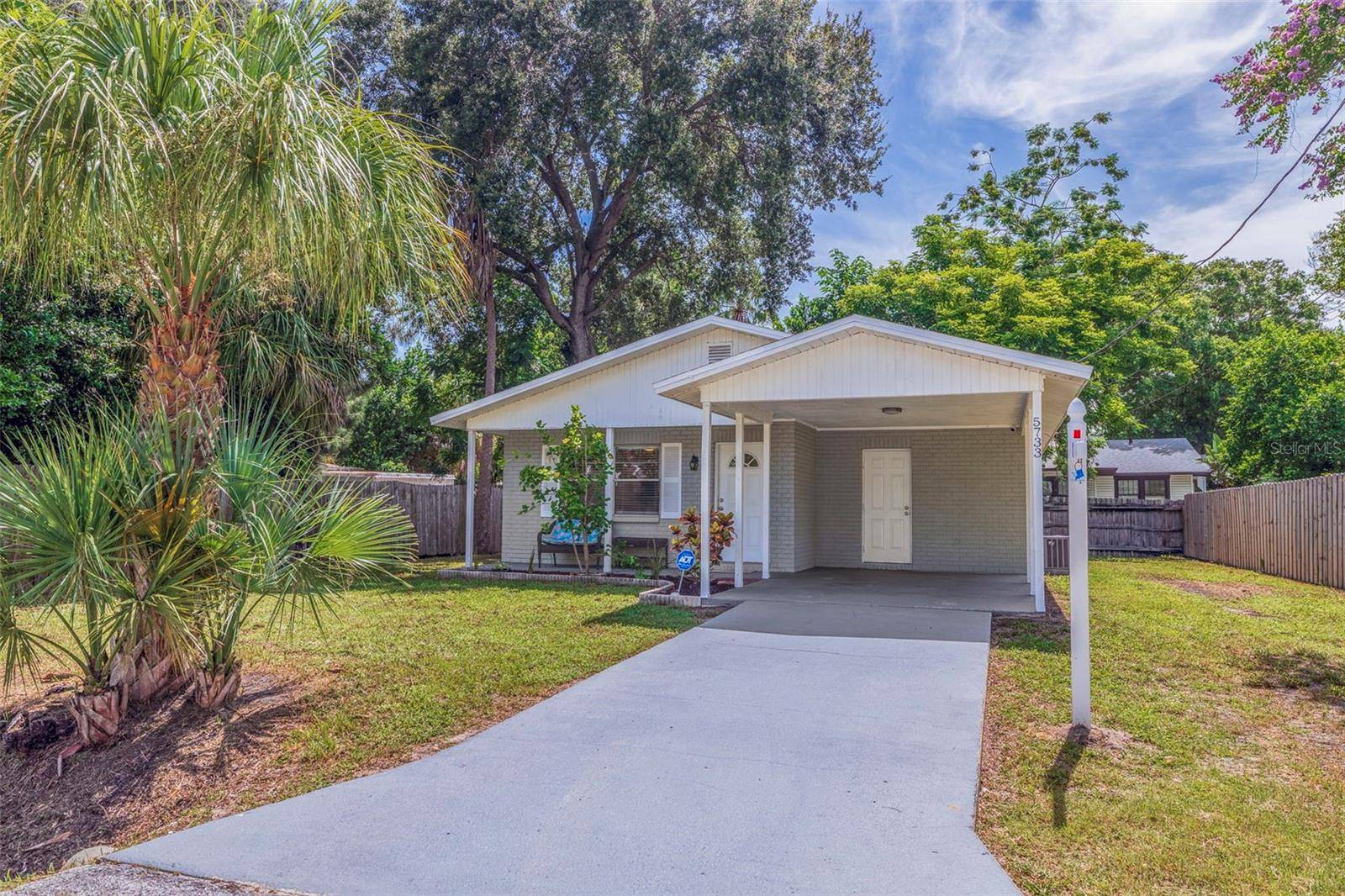 St Petersburg, FL 33709,5733 66TH LN N