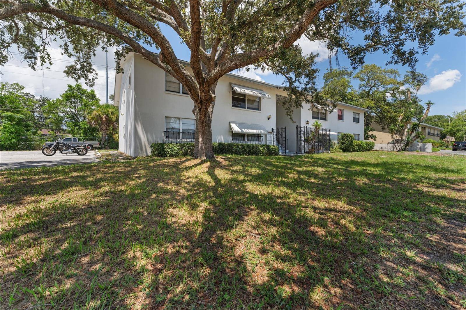 St Petersburg, FL 33707,5845 FAIRFIELD AVE S