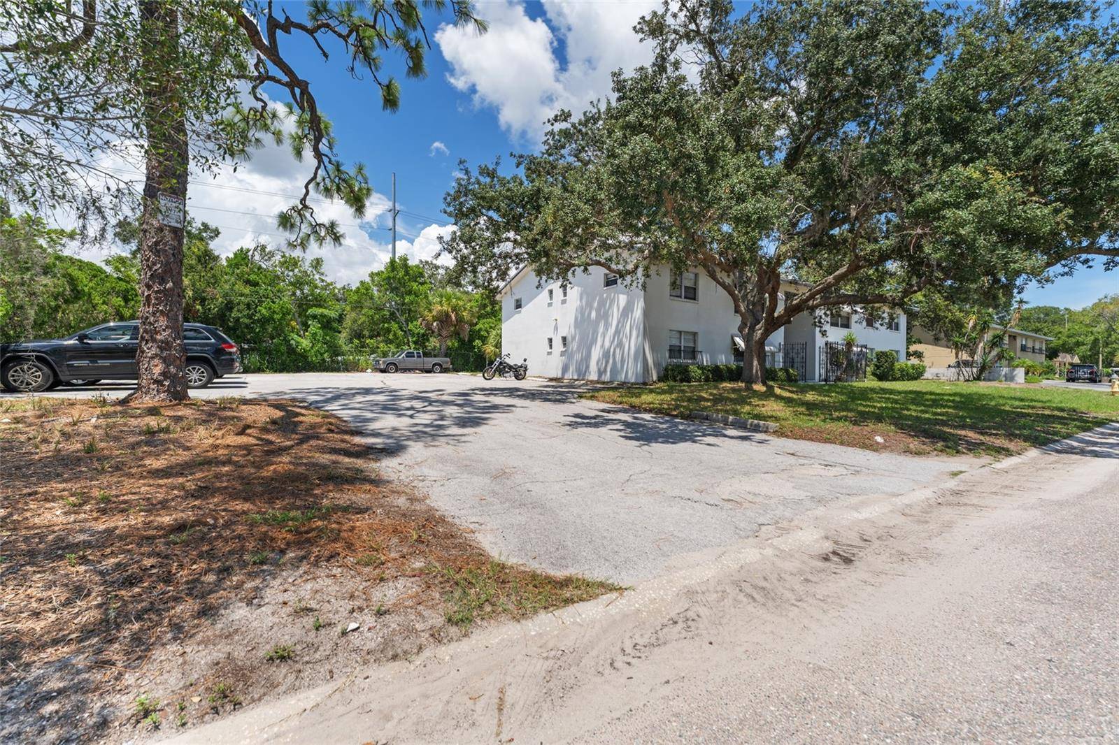 St Petersburg, FL 33707,5845 FAIRFIELD AVE S
