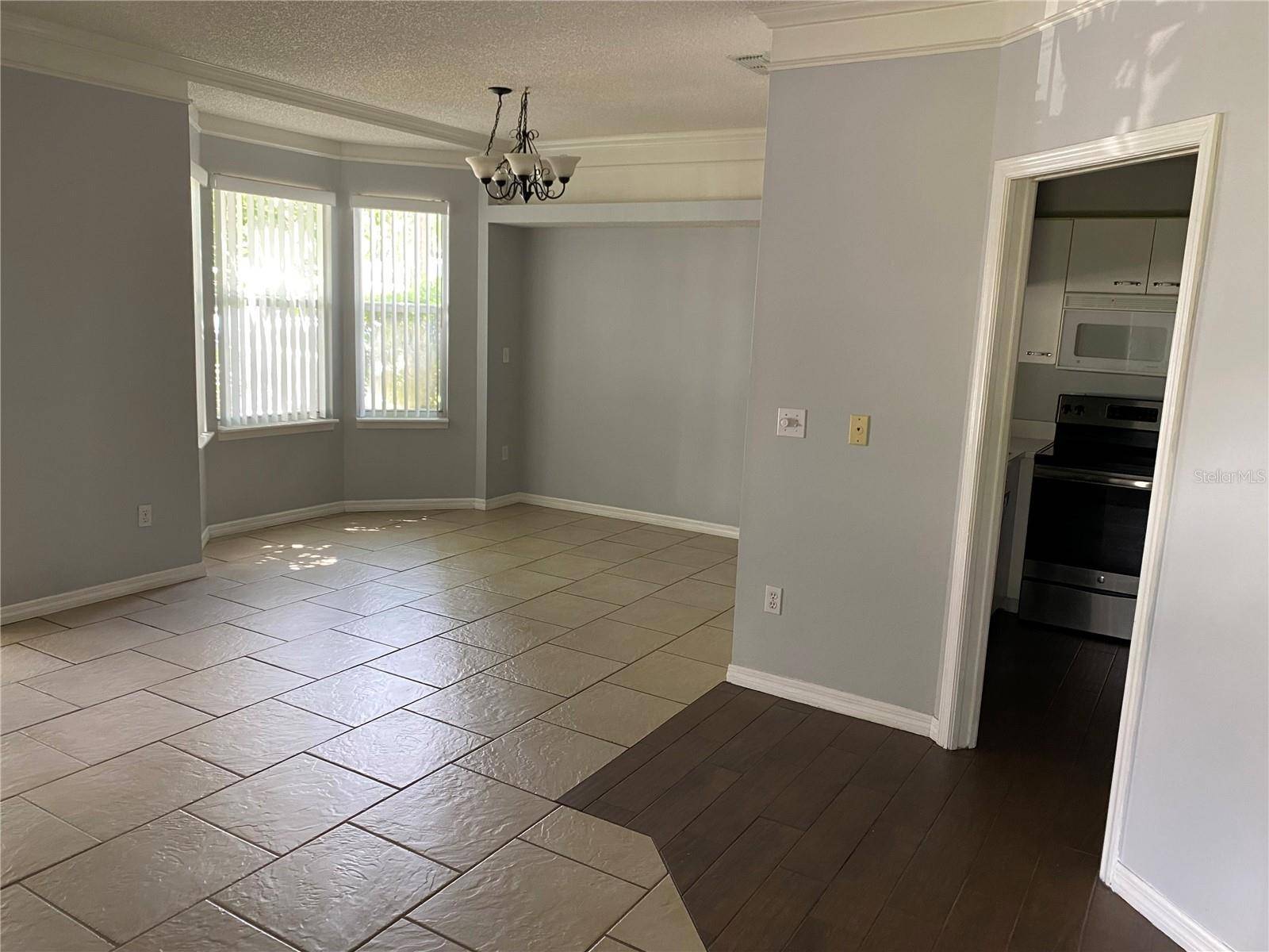 Oldsmar, FL 34677,62 EMERALD BAY DR