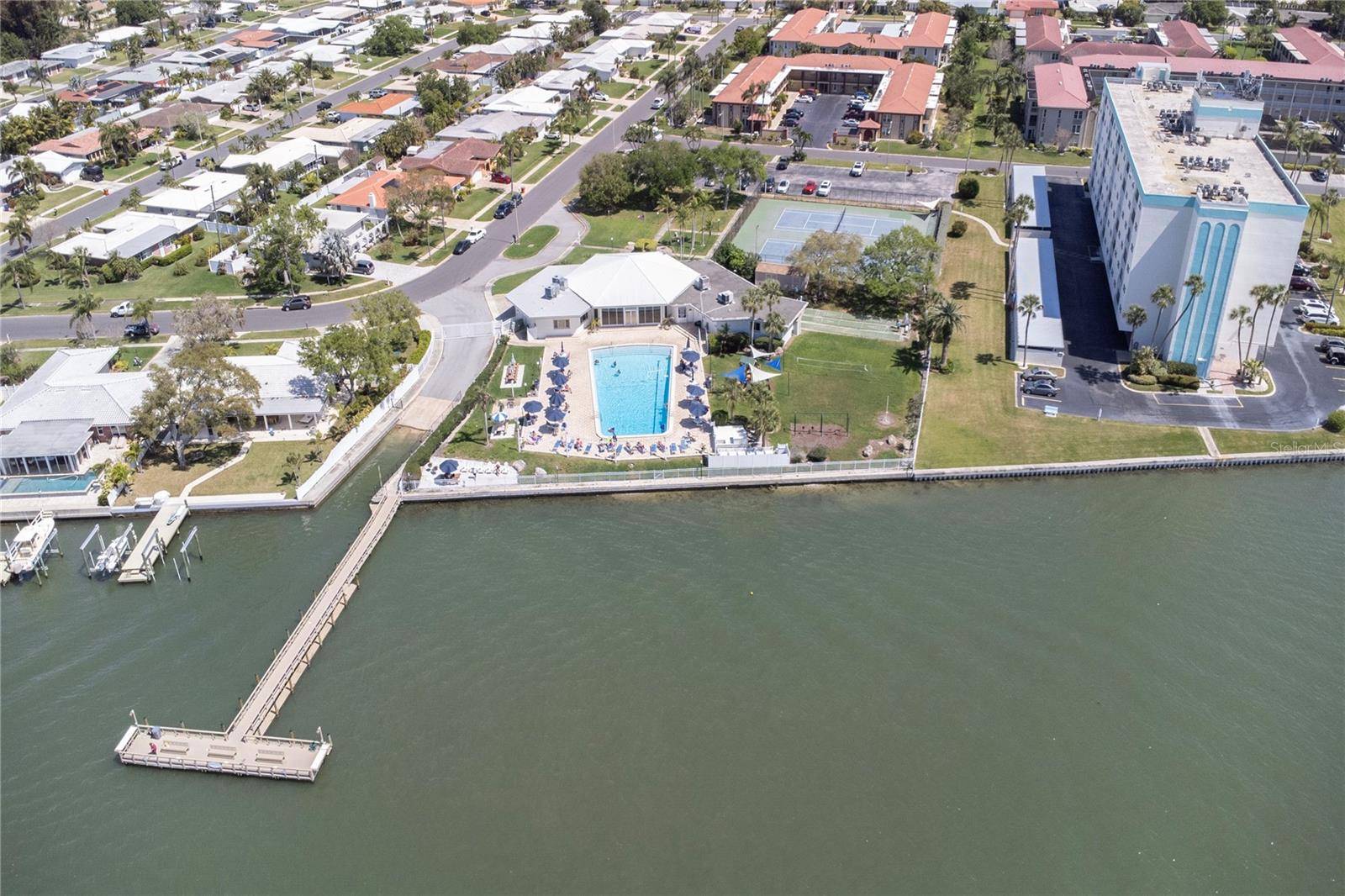 Largo, FL 33774,10216 REGAL DR #708