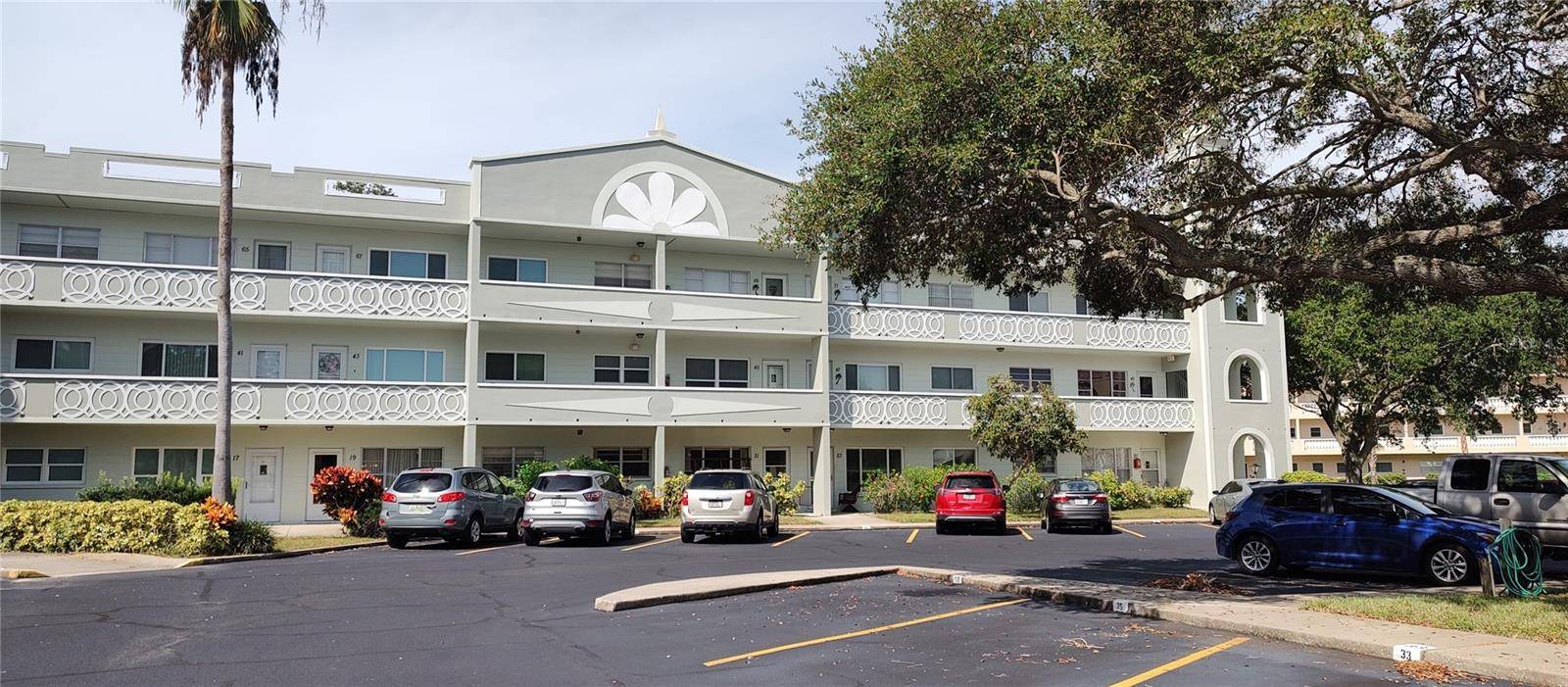 Clearwater, FL 33763,2257 WORLD PARKWAY BLVD W #21