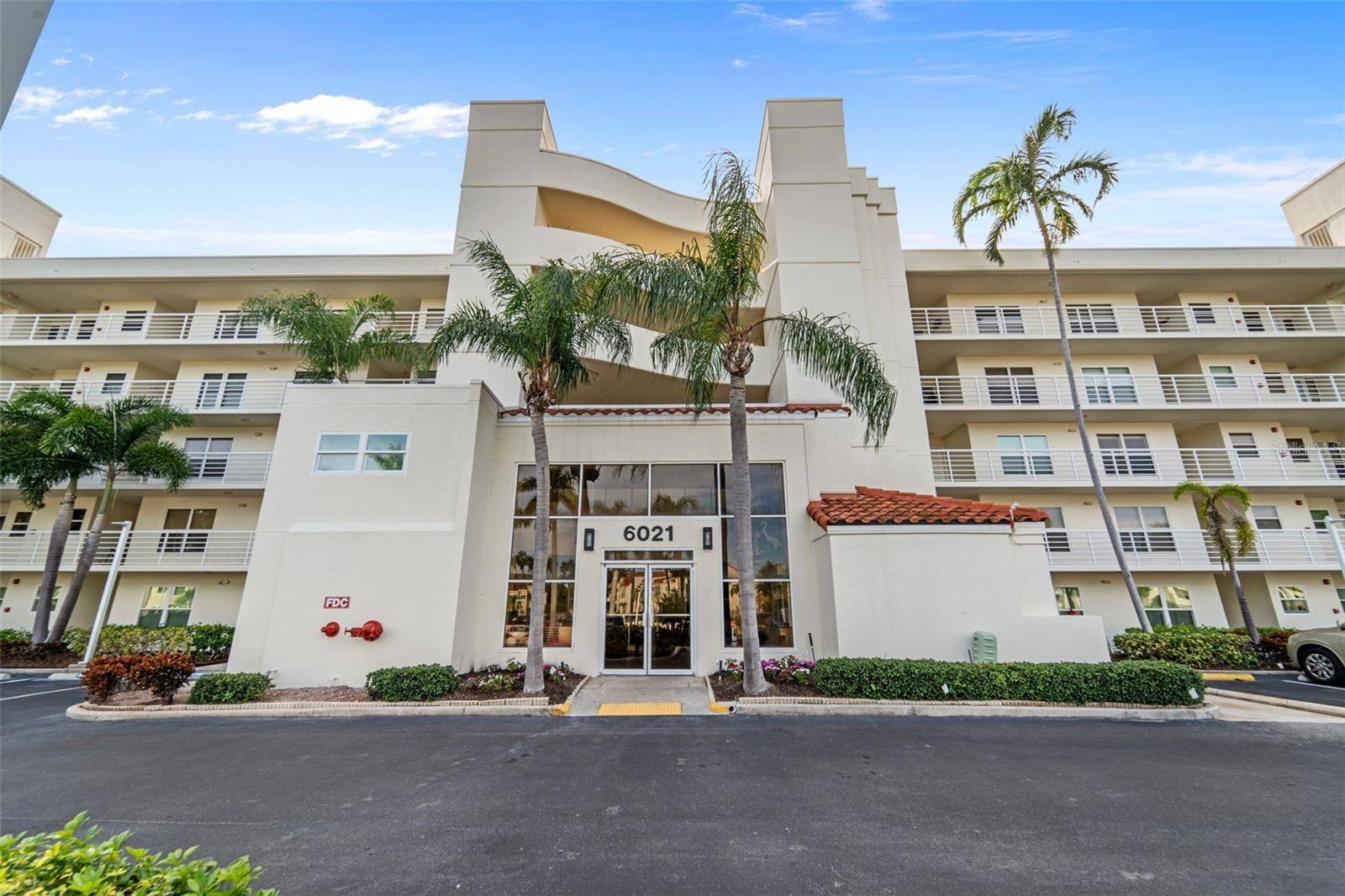 St Petersburg, FL 33715,6021 BAHIA DEL MAR CIR #534