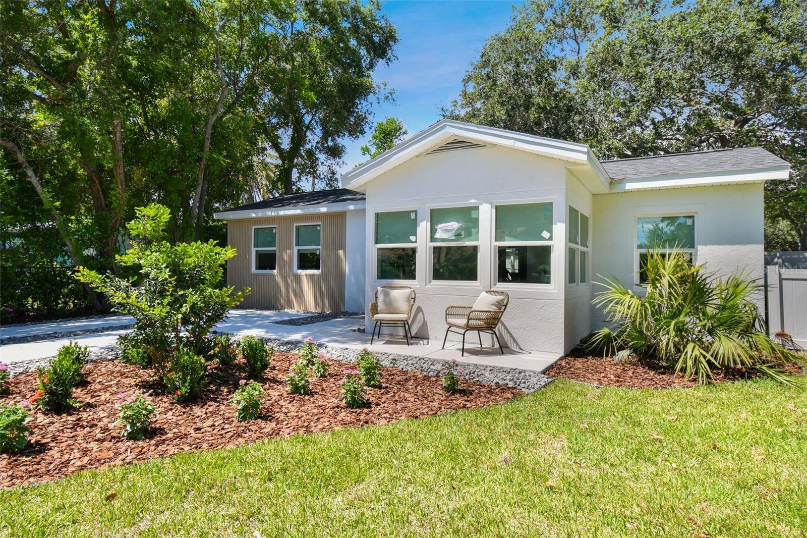 Dunedin, FL 34698,426 LEXINGTON ST